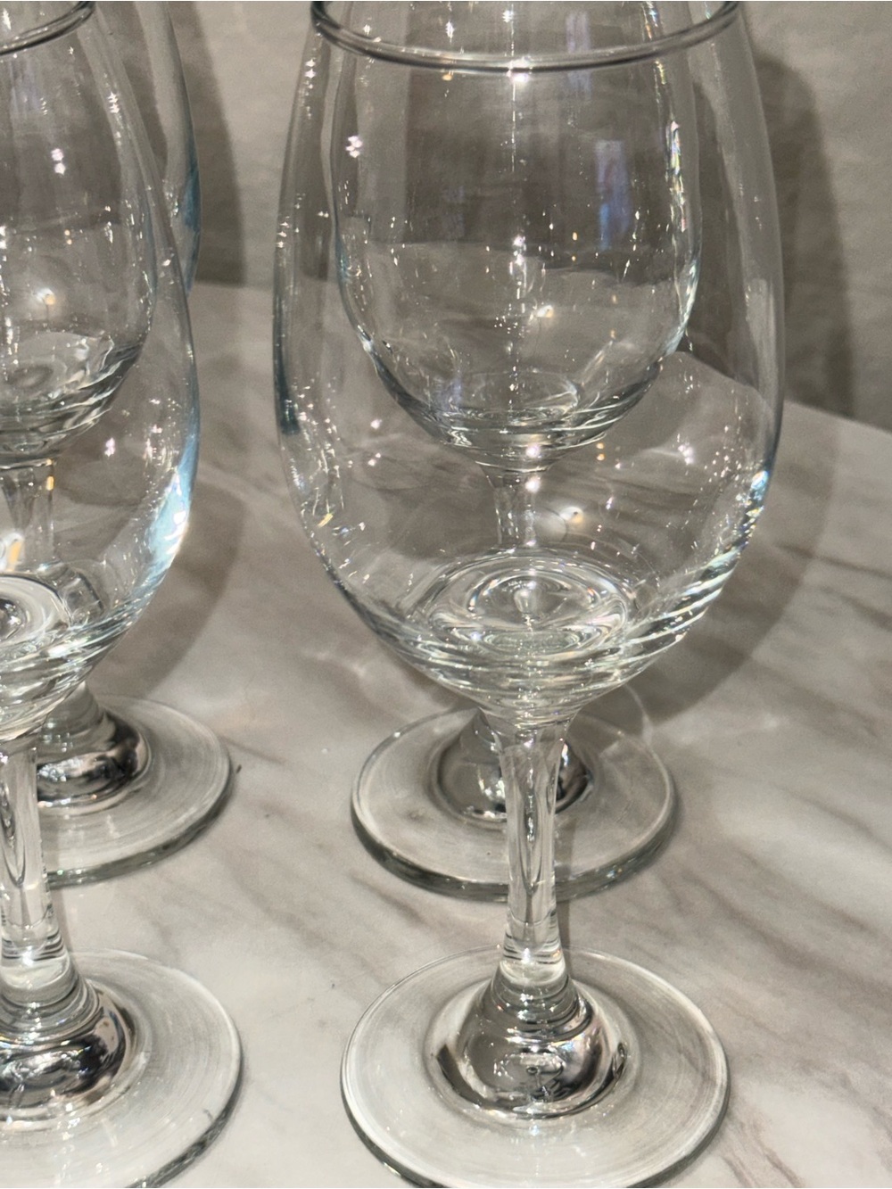 Clear Decorated Wine Glasses Set of 4, 10 oz Round Modern Stemmed 9 in - Picture 1 of 7